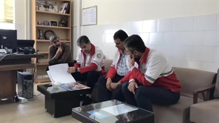 بازدید مدیرعامل جمعیت هلال احمر یزد از اردوگاه سیدالشهدا