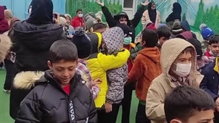 اجرای جذاب زیباترین زن دنیا رزیتا دغلاوی نژاد معروف به خاله فرشته مهربون / سرفراز باشی میهن من