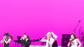 Baby don't cry اهنگ F girl