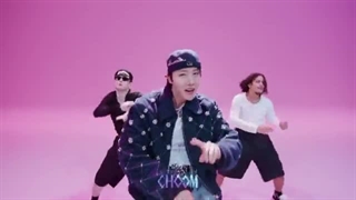 اجرای monalisa از J_HOPE  در استدیو چوم
