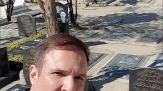 دشمن خرد هست بلایی بزرگ ، غفلت ازو هست خطایی سترگ
