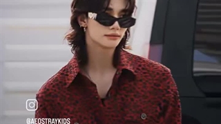 Sexy king [Hyunjin] HBD>-<