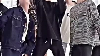 (◠‿◕)  ᵂᵉ ᶠⁱⁿᵃˡˡʸ ʰⁱᵗ ²⁰⁰! ᴴᵃᵖᵖʸ ᵐⁱˡᵉˢᵗᵒⁿᵉ! ♥