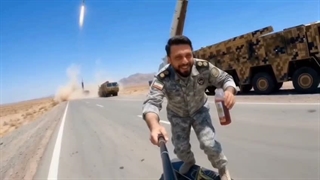 اسکیت سواری سرهنگ دوم ابراهیم ذوالفقاری :)