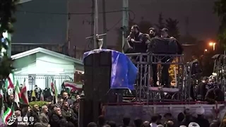 14051110: سخنرانی پرشور امیرحسین ثابتی در روز بیست و نهم جنگ در شهرستان بابل