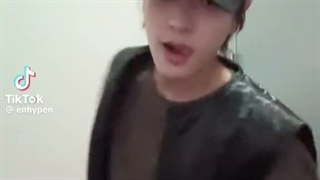 چالش Hooligan از BTS با جیک . کپشن لطفا