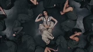 LIKE JENNIE-JENNIE