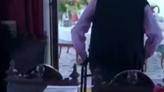 اردشیر زاهدی  وزیر امور خارجه شاه فراری