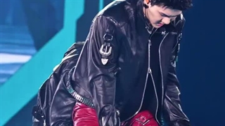 SEHUN - 'GRAVITY' - EXhOrizon in Seoul