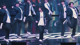 performance اهنگ [SUPERNATURAL] گروه IDID در فن کنسرت♡♡♡