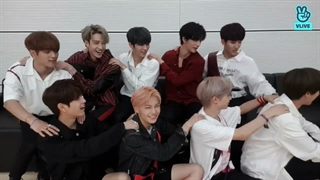 استرای کیدز[Stray KidsLong time no practice room V LIVE