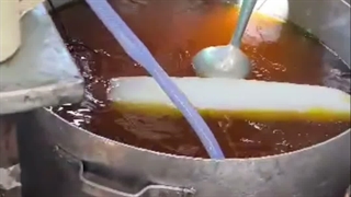 سرعت پذیرایی در موکب با این شربت پرکن چند برابر می‌شود ، شربت ریز اتوماتیک بدنه فلزی