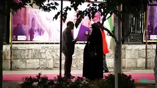 14050228: دوربین مخفی یک پاکت وسوسه انگیز