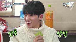 Seventeen One Fine Day in Japan - Hyung Team Lunch Time