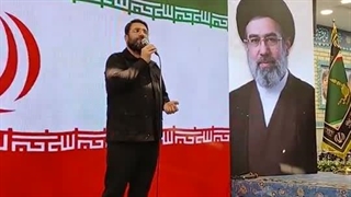 نماهنگ پرچم بالا بالا ابوذر روحی در حسینیه مزار شهدای شهرک محلاتی