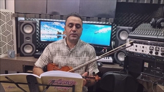 آموزش ویلن کتاب نغمه های رنگارنگ جلد دوم با تو دنیا قشنگه کوروس سرهنگ زاده ایمان ملکی