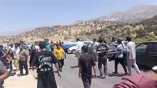 واژگونی تریلی و برخورد خودروها در جاده تنگ سریز استان کهگیلویه و بویراحمد