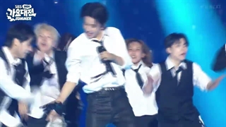 اجرای ایوان با آهنگ INTRO + Ride or Die در 2026 SBS 가요대전 SUMMER (بیچاره بچم تک و تنهاست ...)