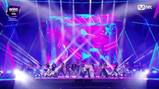 اجرای جی ایدل(ایدل) در مراسم Mama Awards 2025