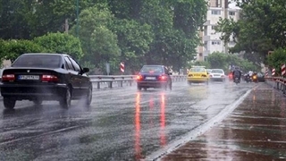 بارش‌ها در مناطق شمال غرب و جنوب کشور ادامه دارد