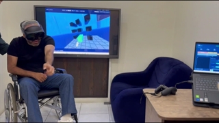 ترکیب تحریک الکتریکی مغز (tDCS) و واقعیت مجازی (VR)