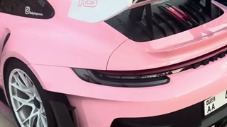 Porsche 911 GT3 RS صورتی