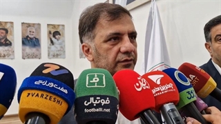 کریمی: آزمون اگر به ایران بیاید صد در صد به تراکتور می‌آوریمش