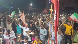 اجرای ابوذر روحی در تجمعات شبانه مردم شهرستان جم بوشهر - 1405/7/4