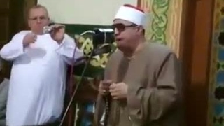 ان فی الجنة نهر من لبن لعلی و حسین و حسن
