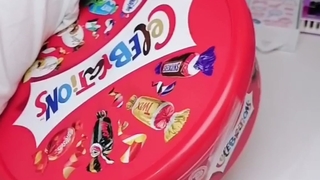 شکلات celebrations