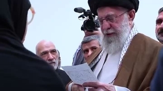 درخواست های فرزند شهیدان معصومه کرباسی و عواضه از رهبر شهید انقلاب